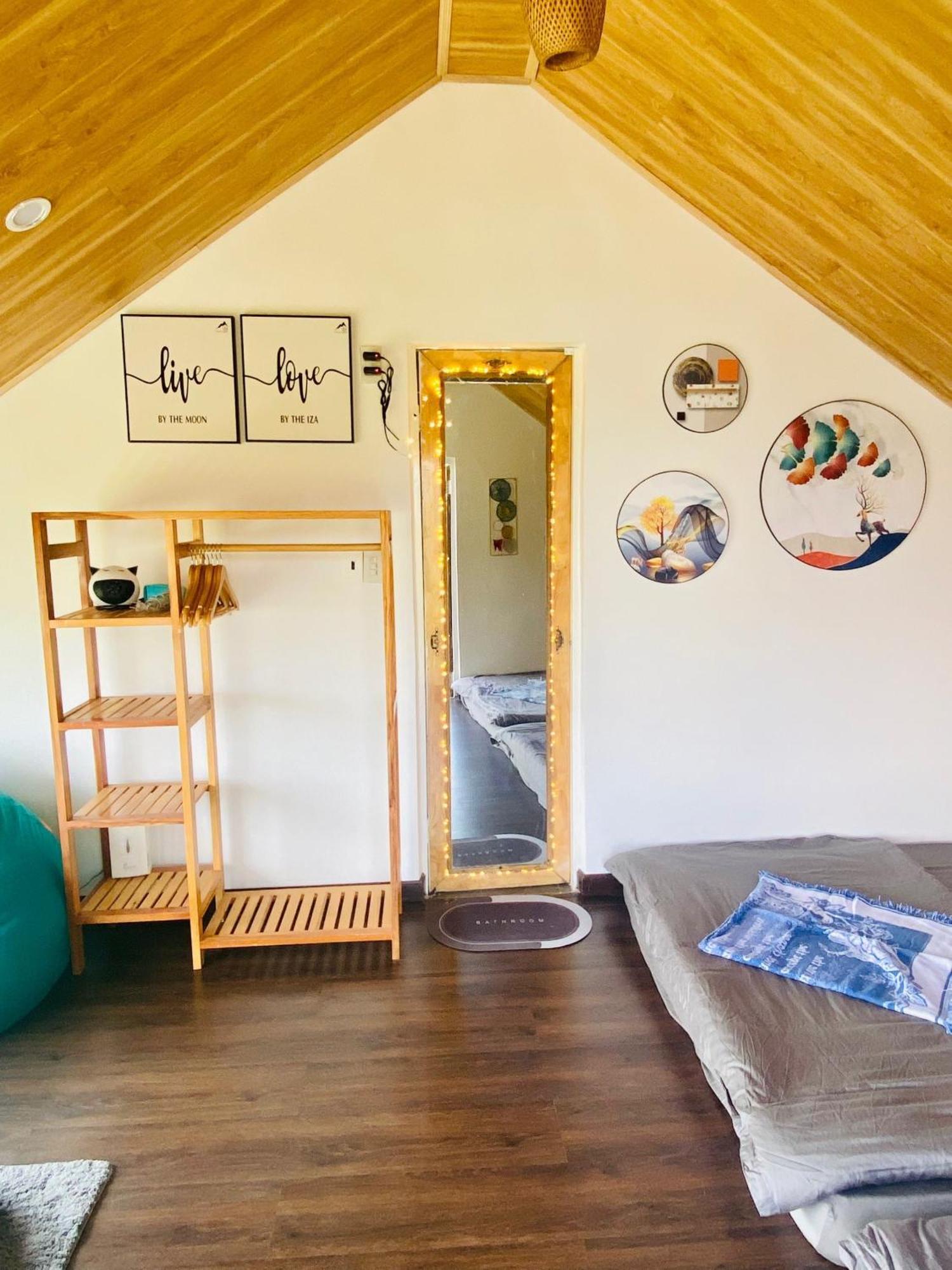 Iza Homestay Trai Mat Екстер'єр фото